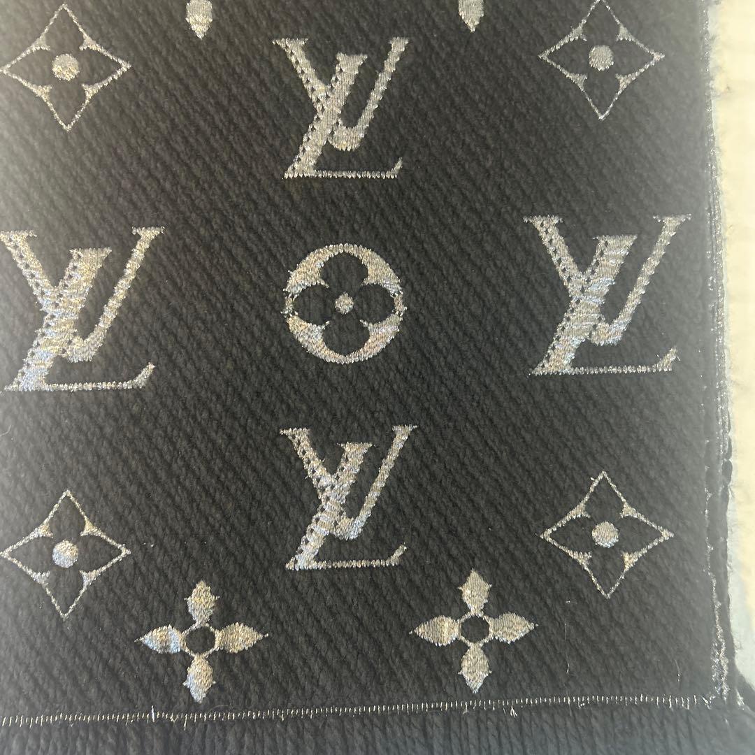 LOUIS VUITTON リバーシブルマフラー