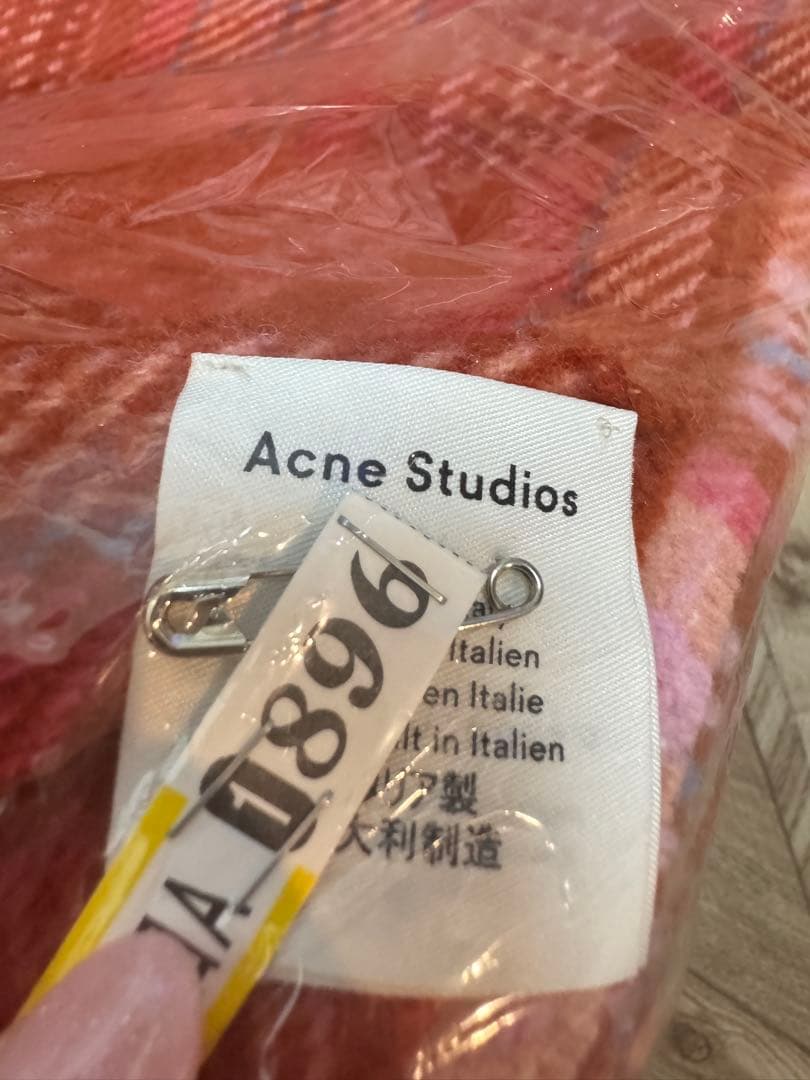 Acne Studios アクネ ストゥディオズ 大判ストール