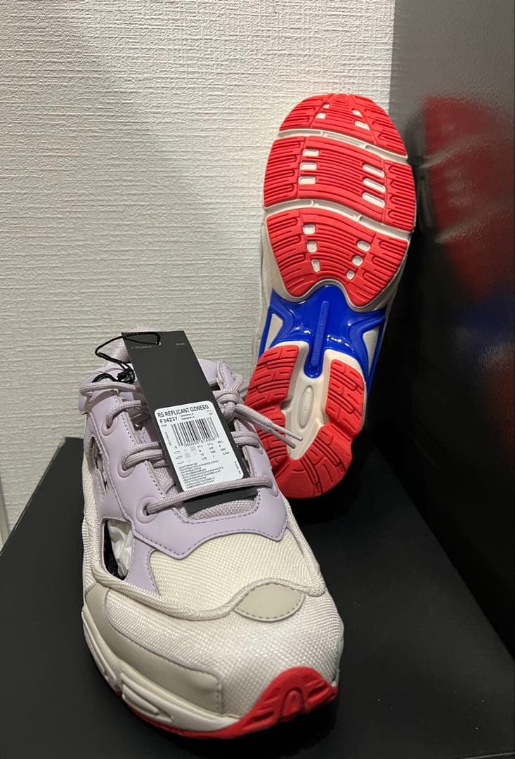 アディダスバイ ラフ・シモンズ限定シ ユーズ「RS レプリカント オズウィーゴ」