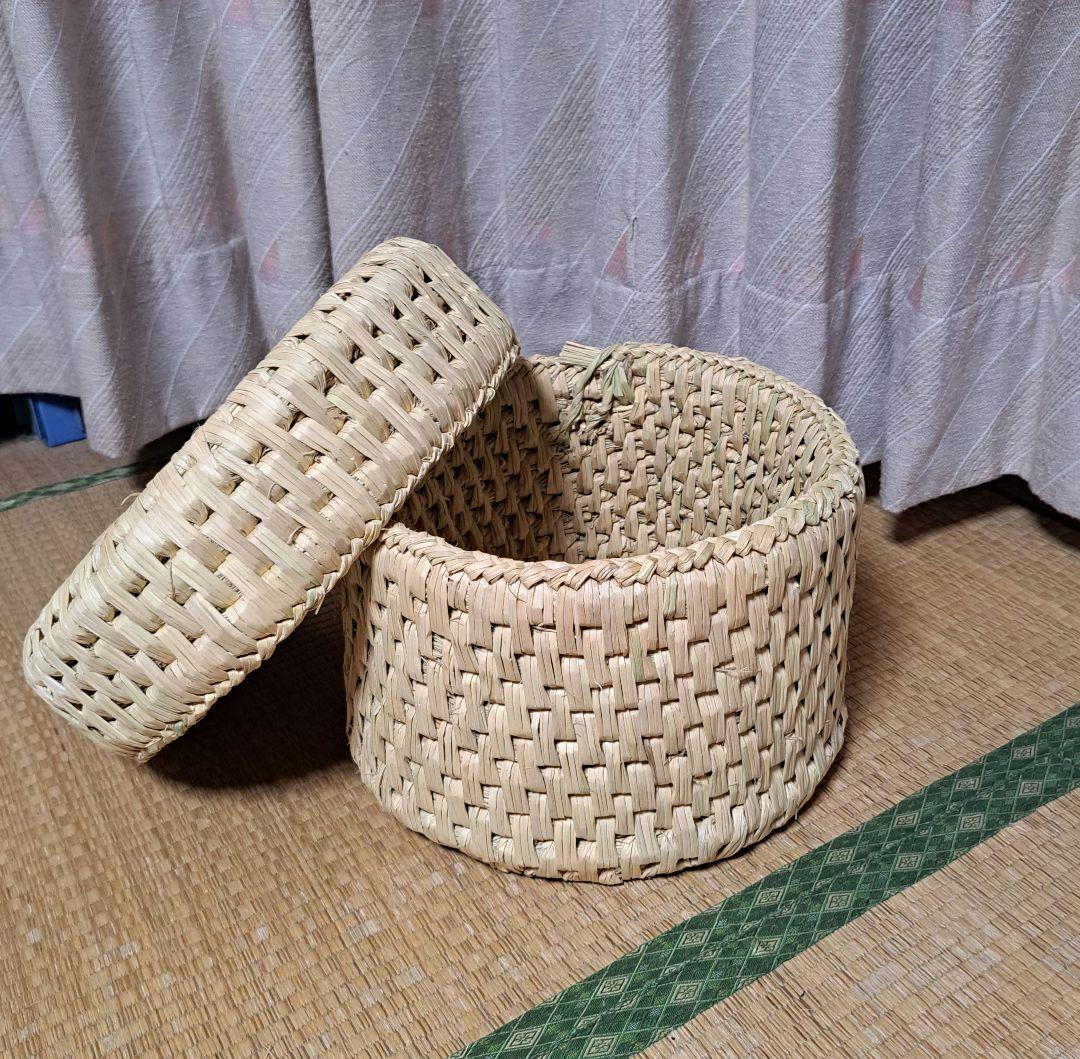 unknow　藁いずみ(稲わら製品)、飯櫃入れaサイズ