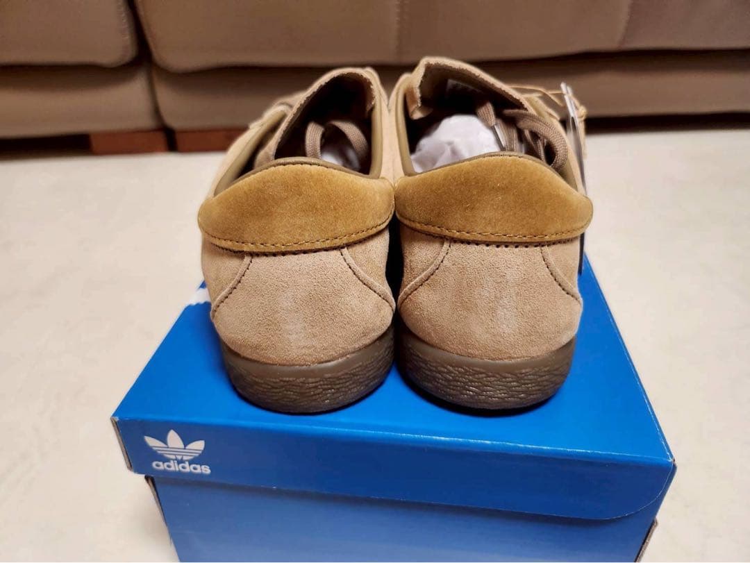 【新品】adidas TOBACCO GY7396 タバコ ベージュ 24cm
