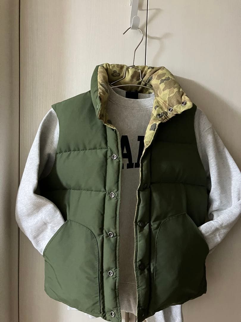 WHITE MOUNTAINEERING×聖林公司 リバーシブルダウンベスト