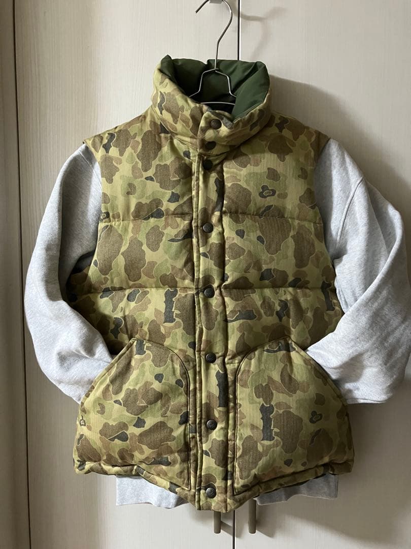 WHITE MOUNTAINEERING×聖林公司 リバーシブルダウンベスト