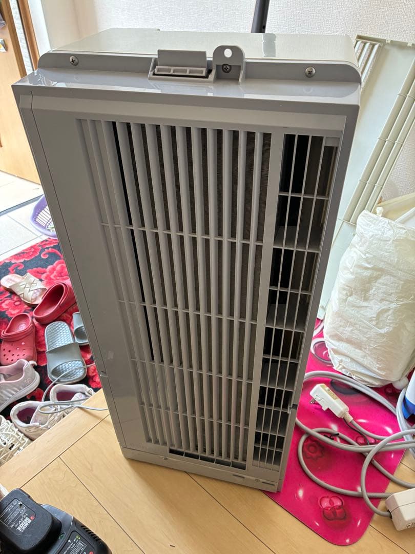 2017年製　コロナ　窓ルームエアコン「CW-A1817」　冷房専用　窓枠付き