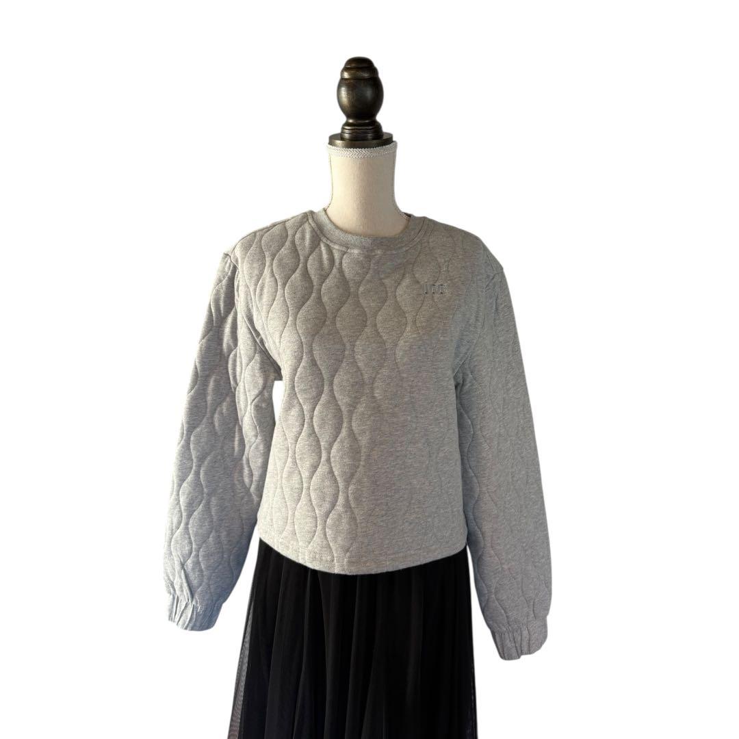 美品♢UGG キルティングスウェット Mサイズ グレー