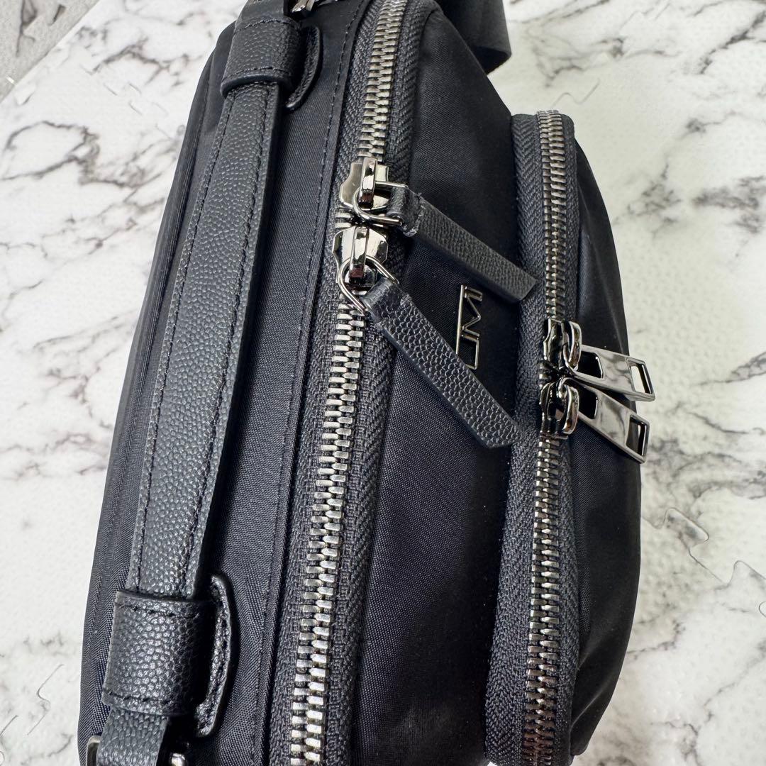 未使用級◎トゥミ　テガン　クロスボディ　ショルダーバッグ　レザー　現行