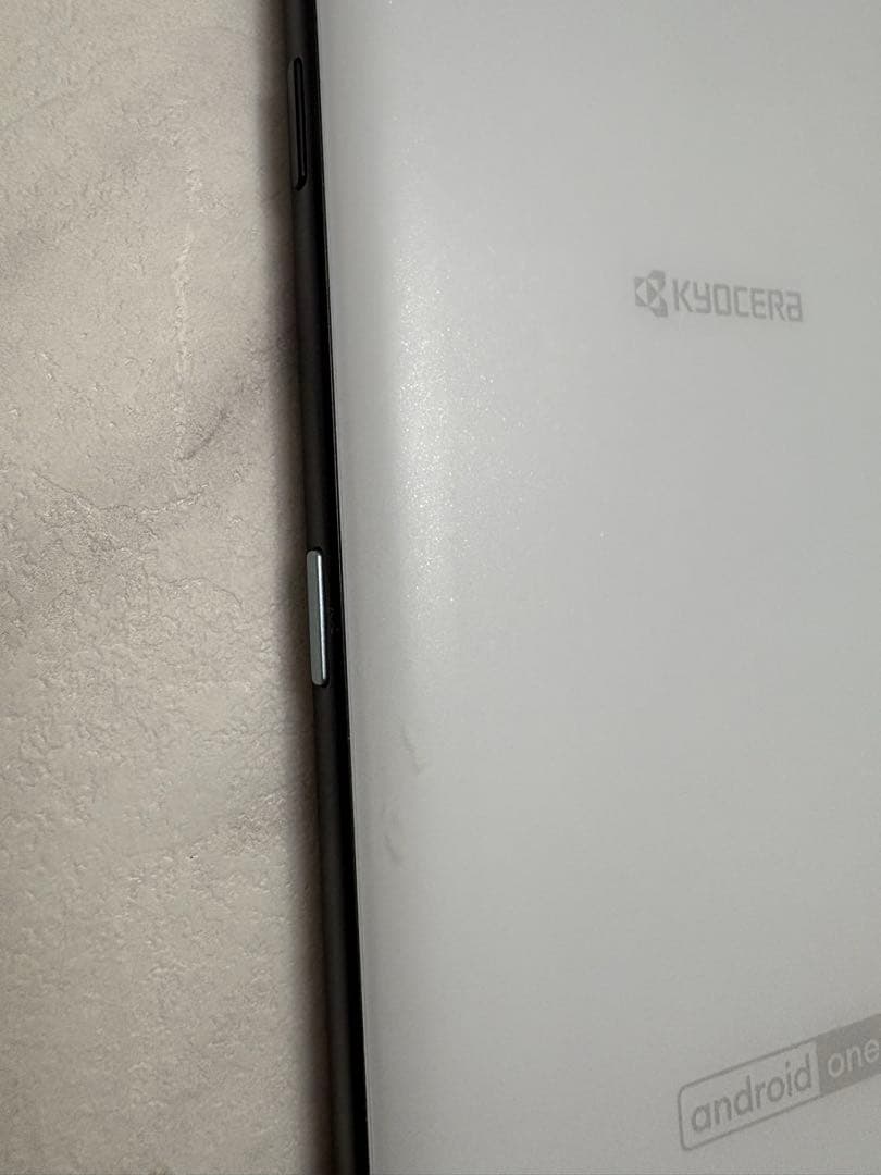 スマートフォン本体 KYOCERA Android one S8 (S8-KC)