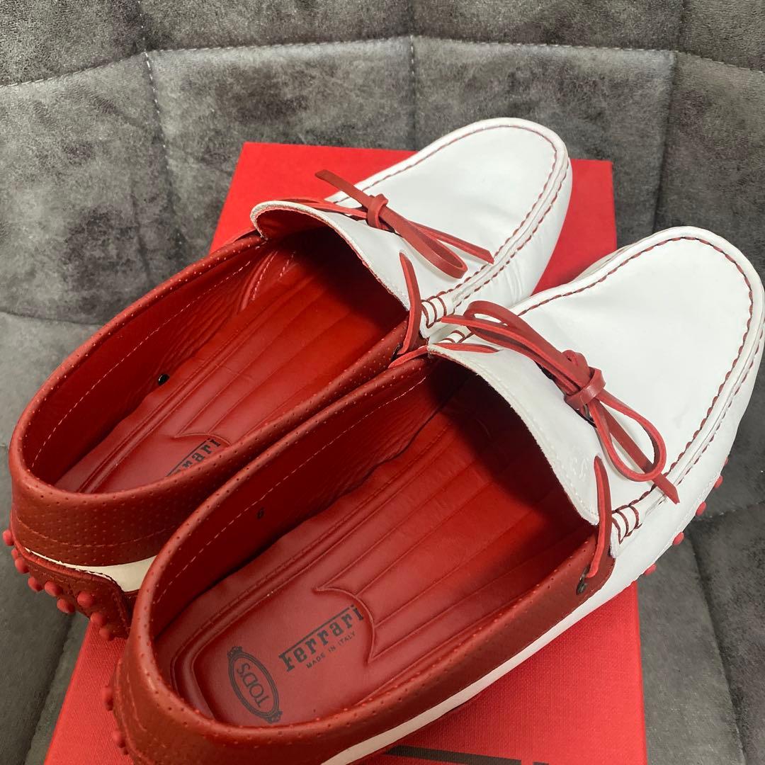TOD'S トッズ フェラーリ　ドライビングシューズ