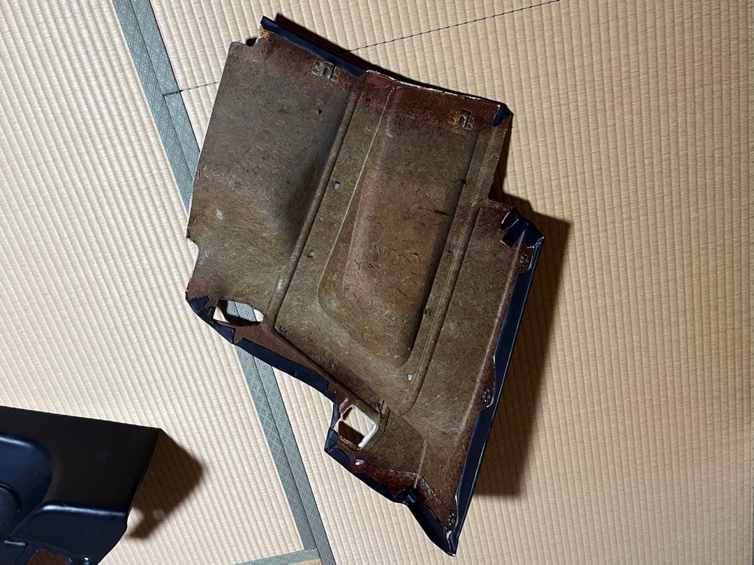 AE86 純正クウォータートリム　リヤ　内張りレビン　トレノ　左右　3ドア