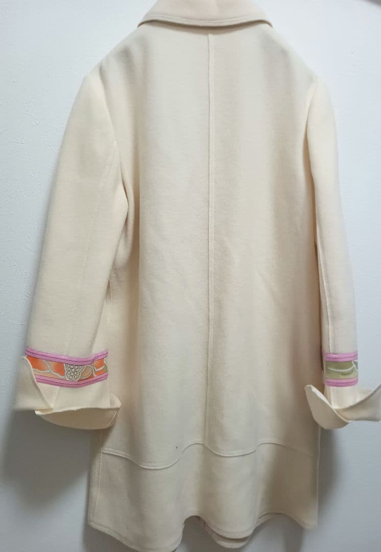 週末値引　美品　レオナール　極軽量　柔らか一重コート　11号　40