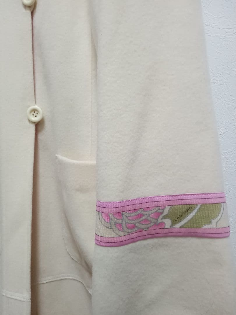 週末値引　美品　レオナール　極軽量　柔らか一重コート　11号　40