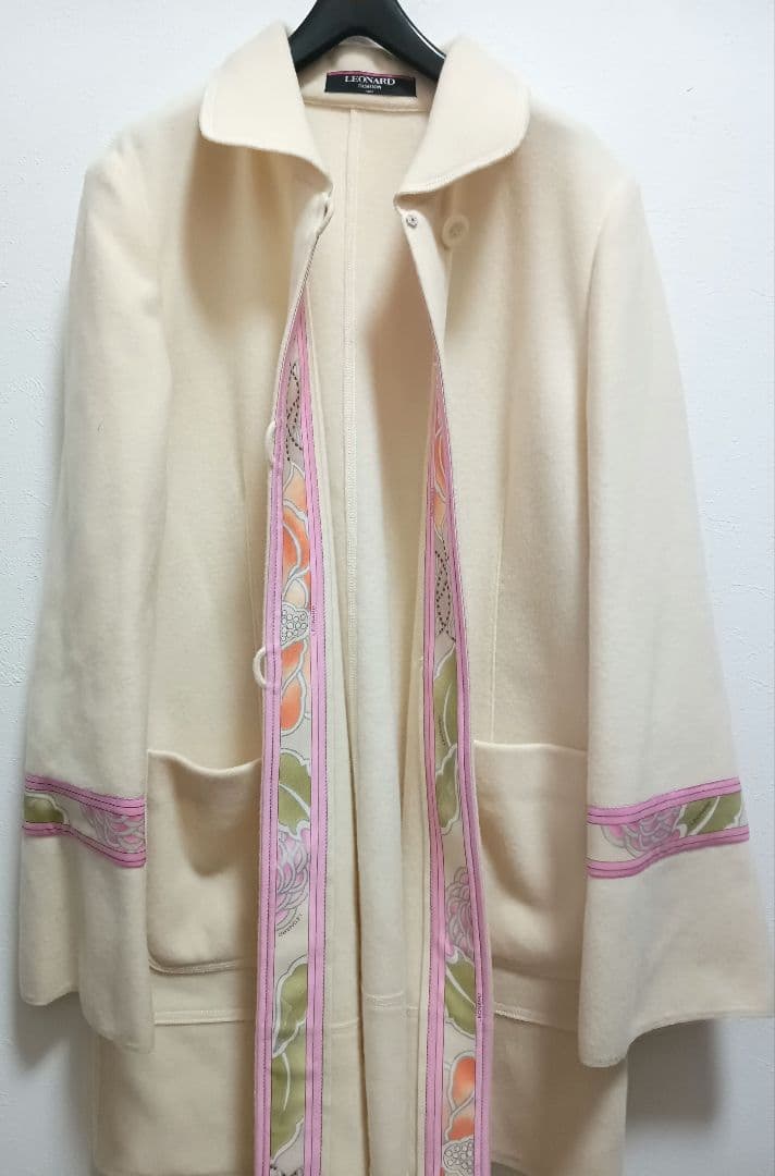 週末値引　美品　レオナール　極軽量　柔らか一重コート　11号　40