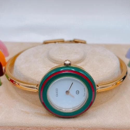 GUCCI バングル時計 カラフルバンド付きチェンジ ベゼル 2
