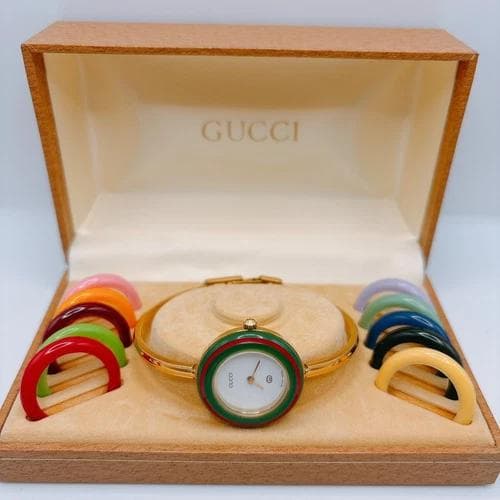 GUCCI バングル時計 カラフルバンド付きチェンジ ベゼル 2