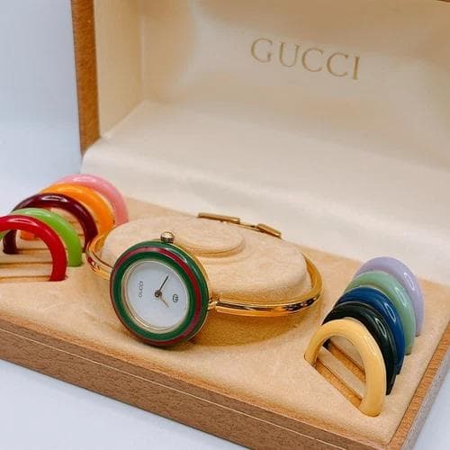 GUCCI バングル時計 カラフルバンド付きチェンジ ベゼル 2