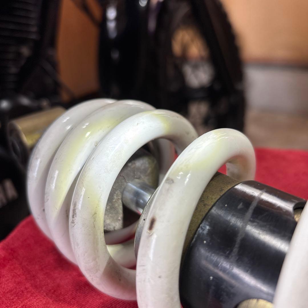 tw200リアサス 強化サス