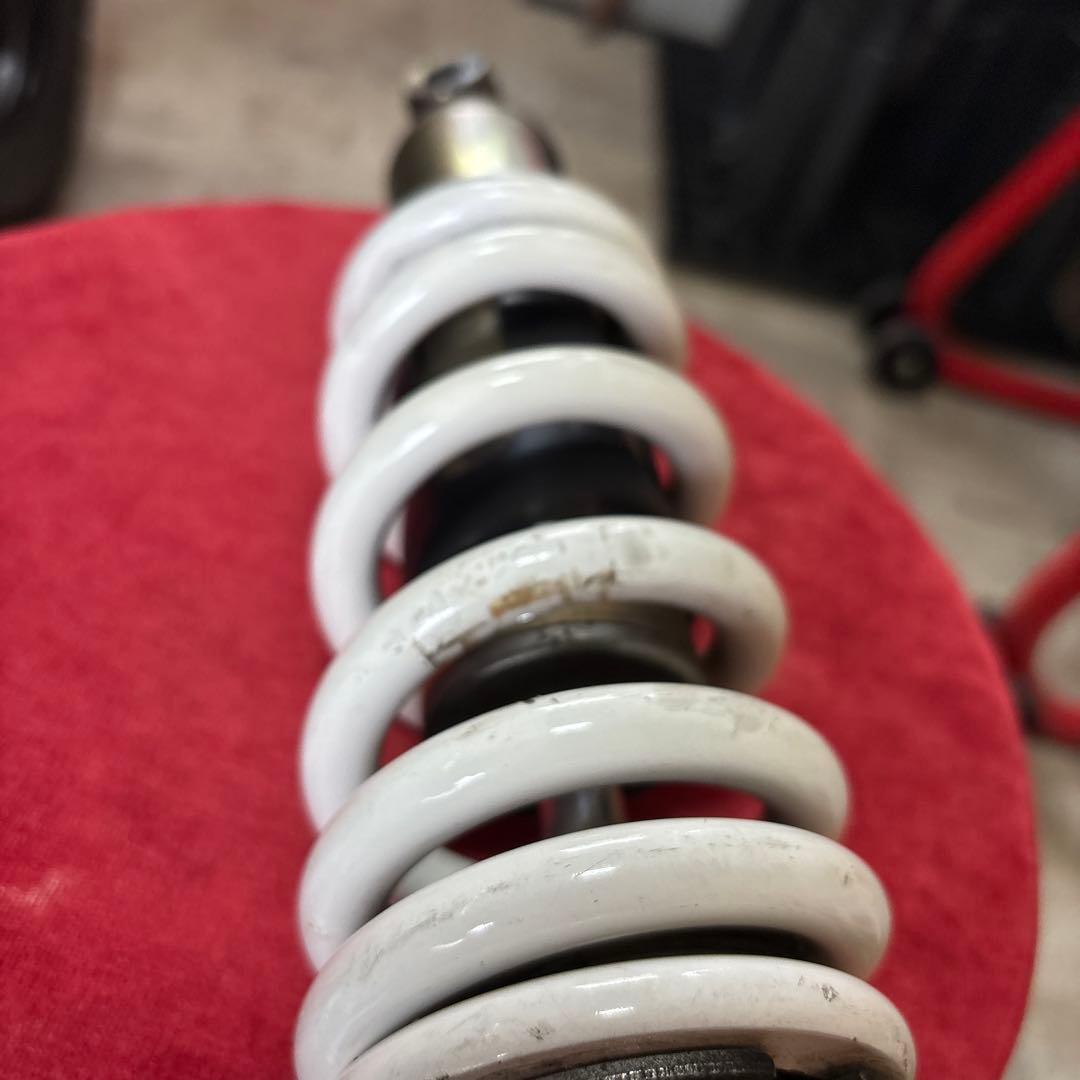 tw200リアサス 強化サス