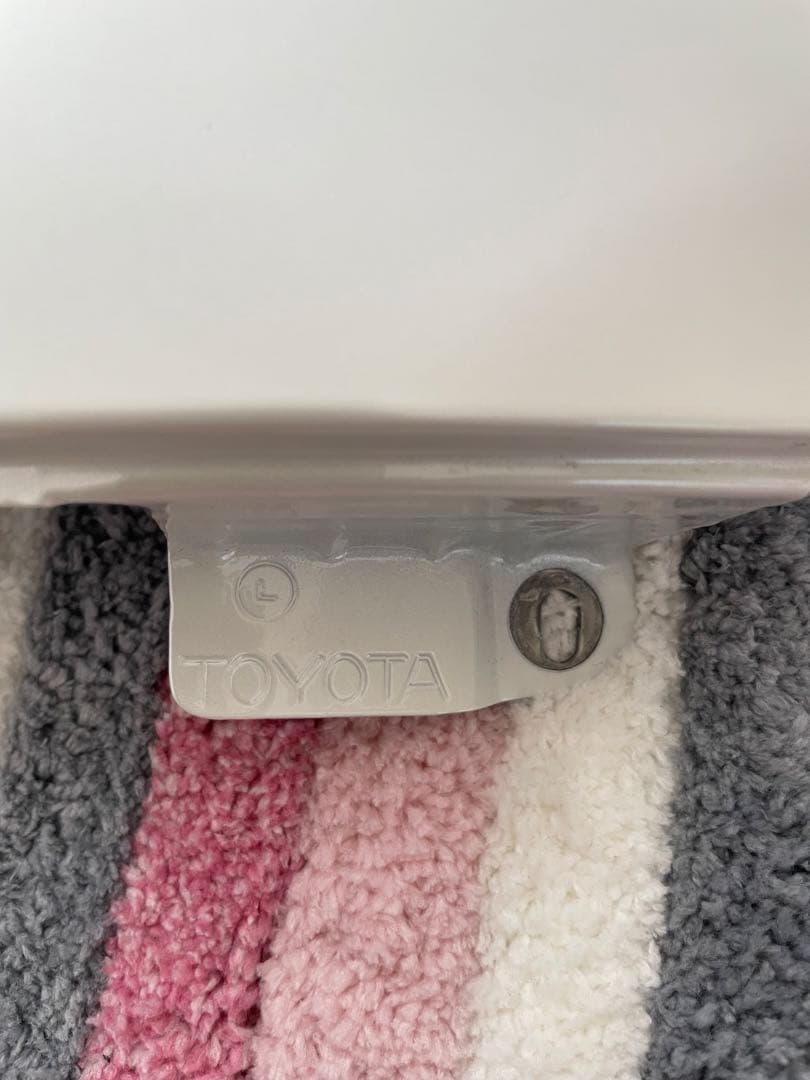 トヨタ200系ハイエース6型ダークプライム2純正ガッツミラー