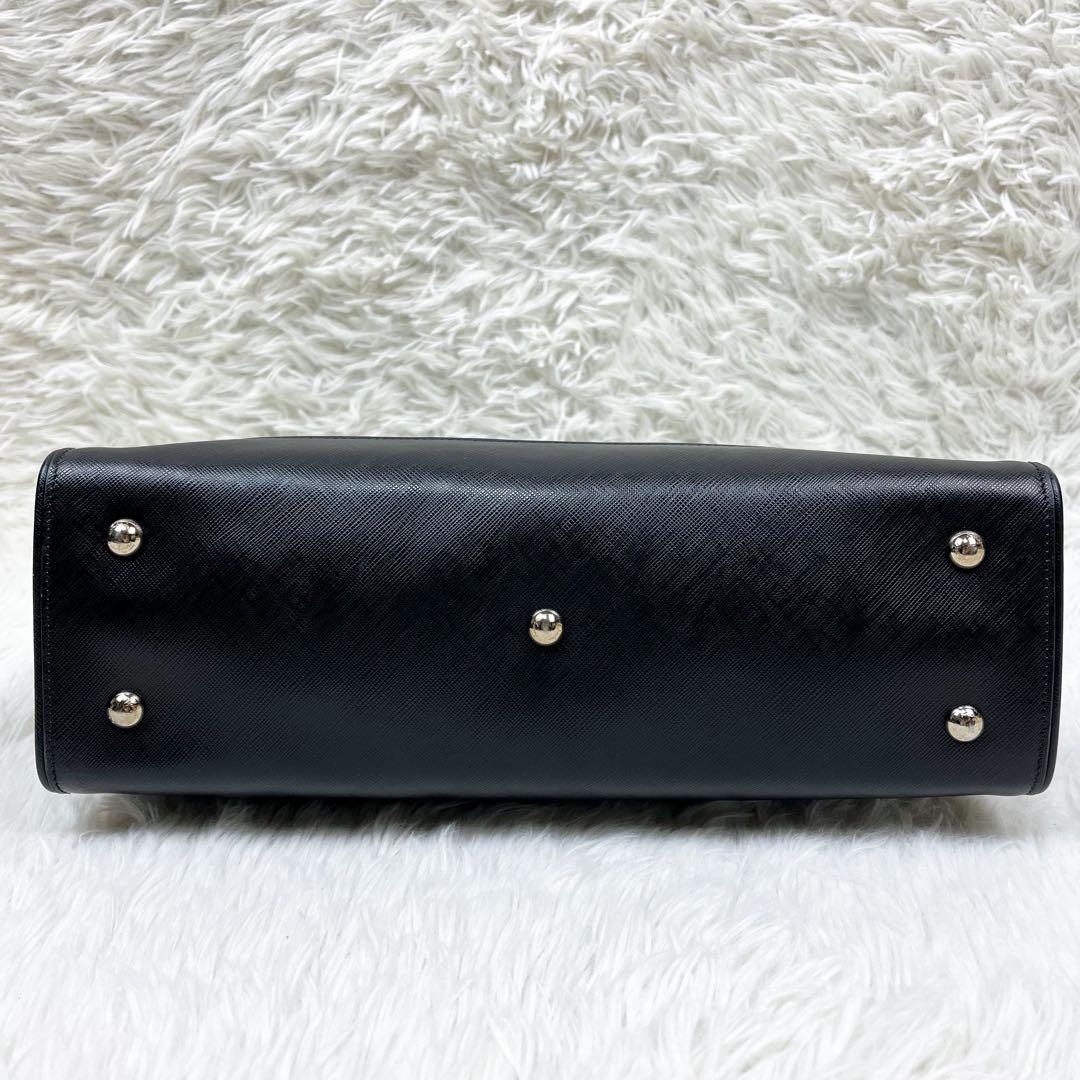 Rana様 フェラガモ ブリアナ サフィアーノレザー トートバッグ ガンチーニ