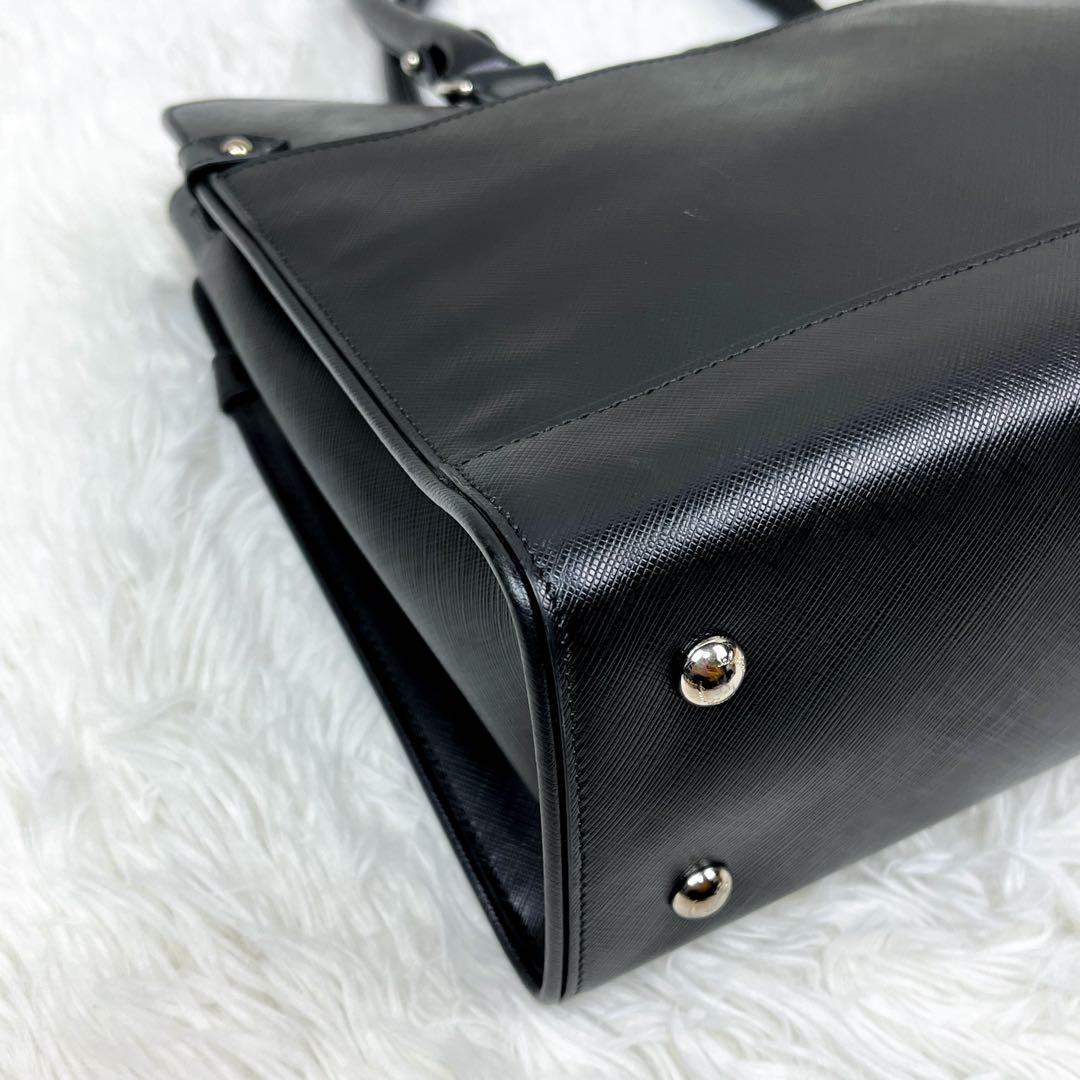 Rana様 フェラガモ ブリアナ サフィアーノレザー トートバッグ ガンチーニ