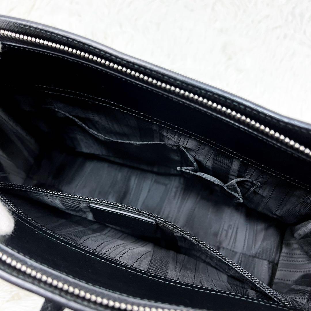 Rana様 フェラガモ ブリアナ サフィアーノレザー トートバッグ ガンチーニ