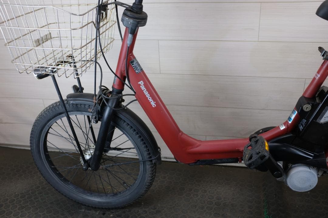 パナソニック ギュット　アニーズ20インチ　3段　6.6Ah（5点灯）充電器あり