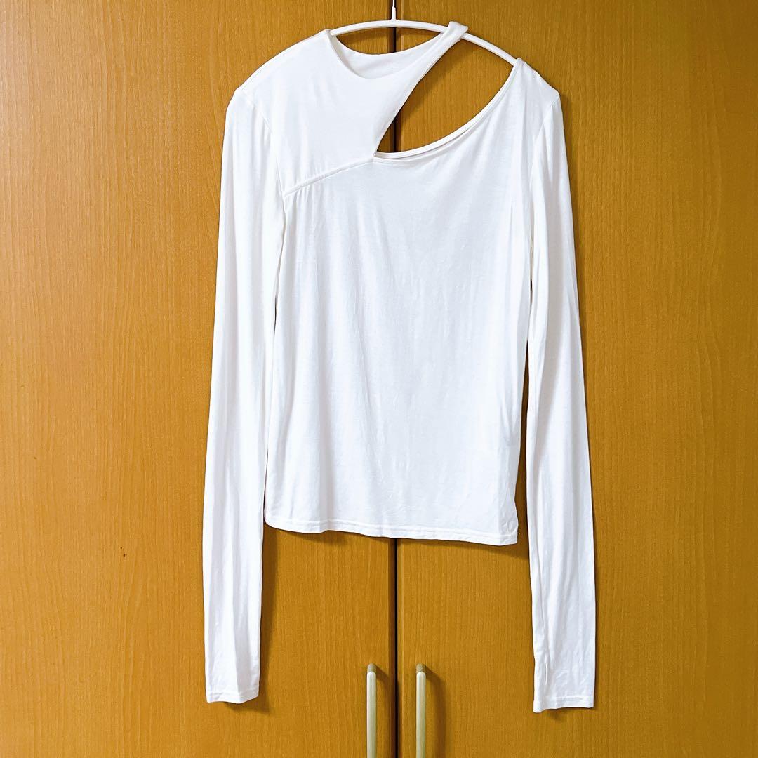 カットアウトトップス ホワイト anuans アニュアンス