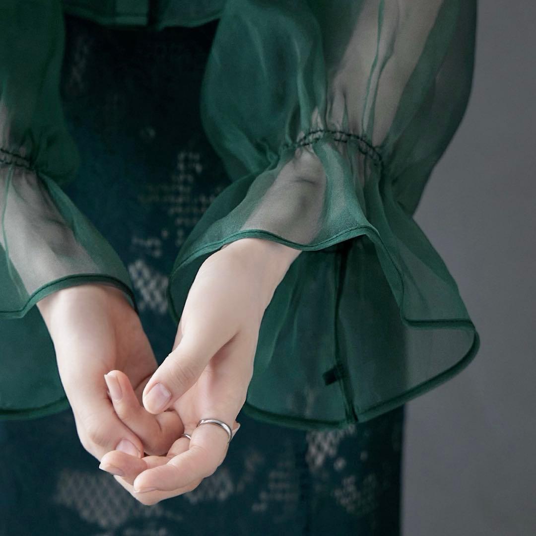 etoll. シアーブラウス&マーメイドキャミソールパーティードレス