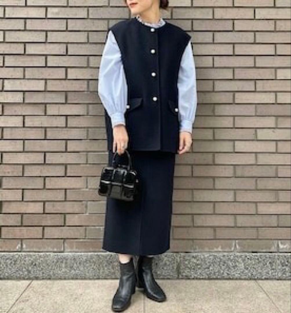 SHIPS SUPER140 ジーロンウール パール モチーフ ボタン ジレ 黒