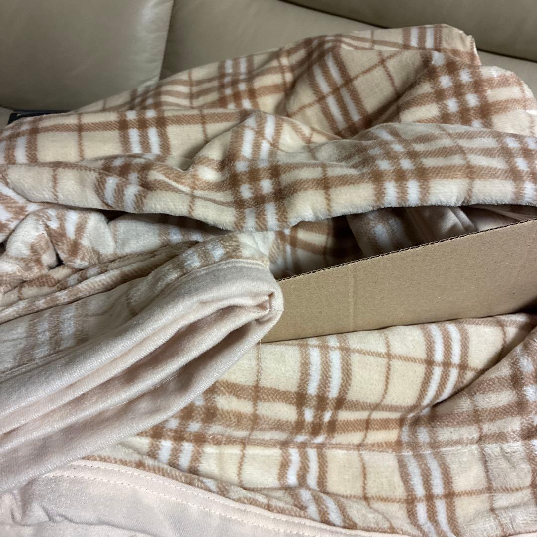 BURBERRY 綿毛布 高級シール織140x200cm
