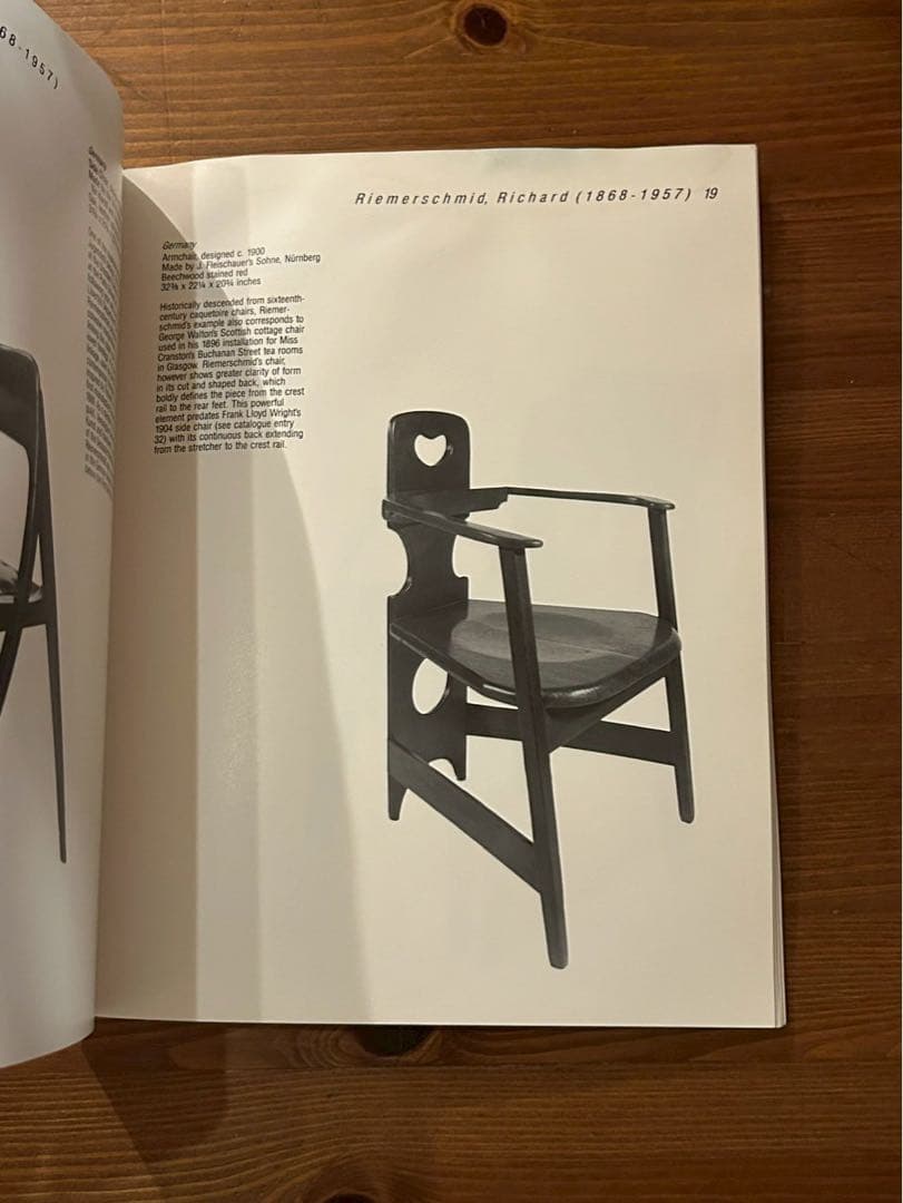 アート・デザイン・音楽 Mackintosh to Mollino: Fifty Years of