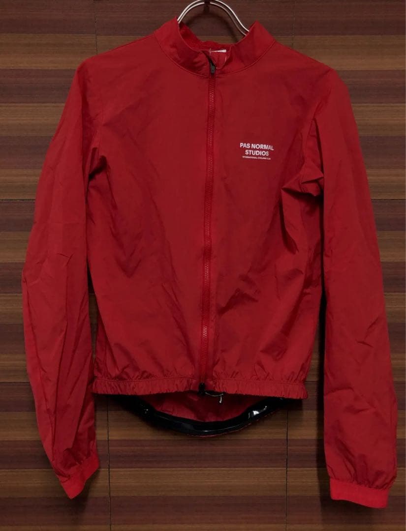 パスノーマルスタジオ ウィンドブレーカー 赤 S