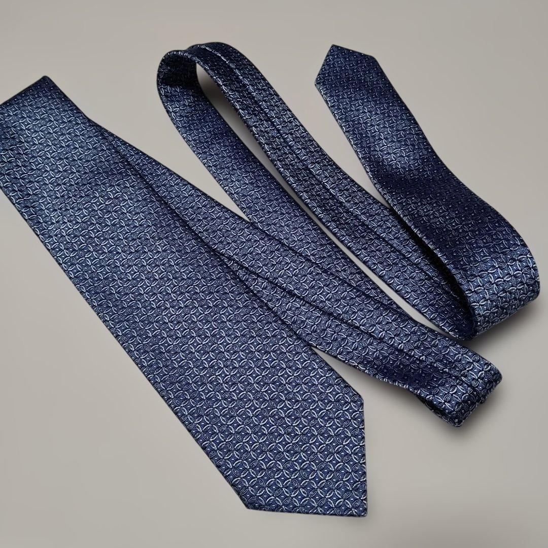 高級ブリオーニネクタイ　ブルー系　　光沢　おしゃれ
