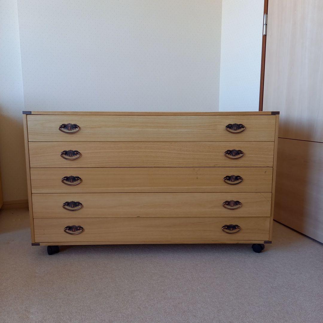 桐ダンス　キャスター付き