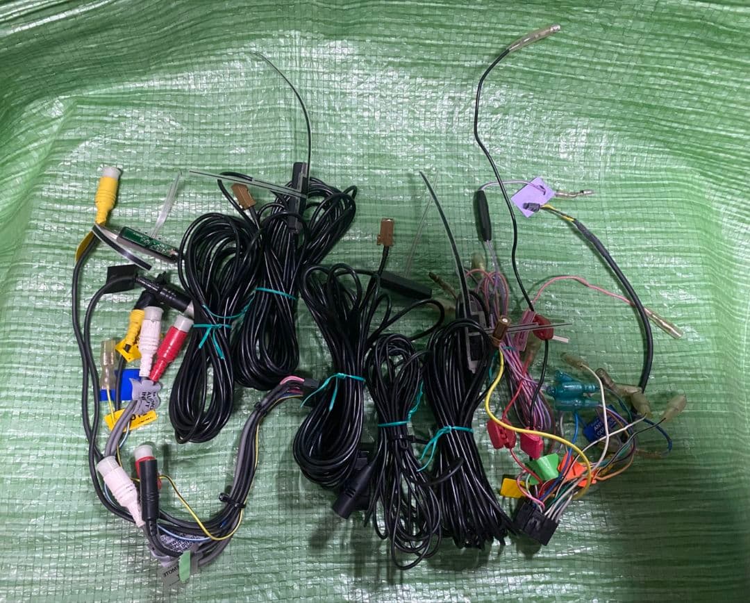 【中古】カロッツェリア AVIC-HRZ900 カーナビ Bluetooth