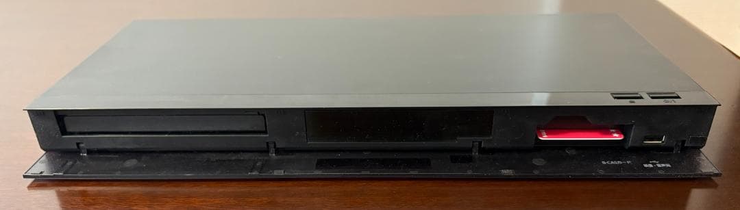 ぽんきち様　ブルーレイHDDレコーダDMR-2W101ほぼ未使用おまけ付き