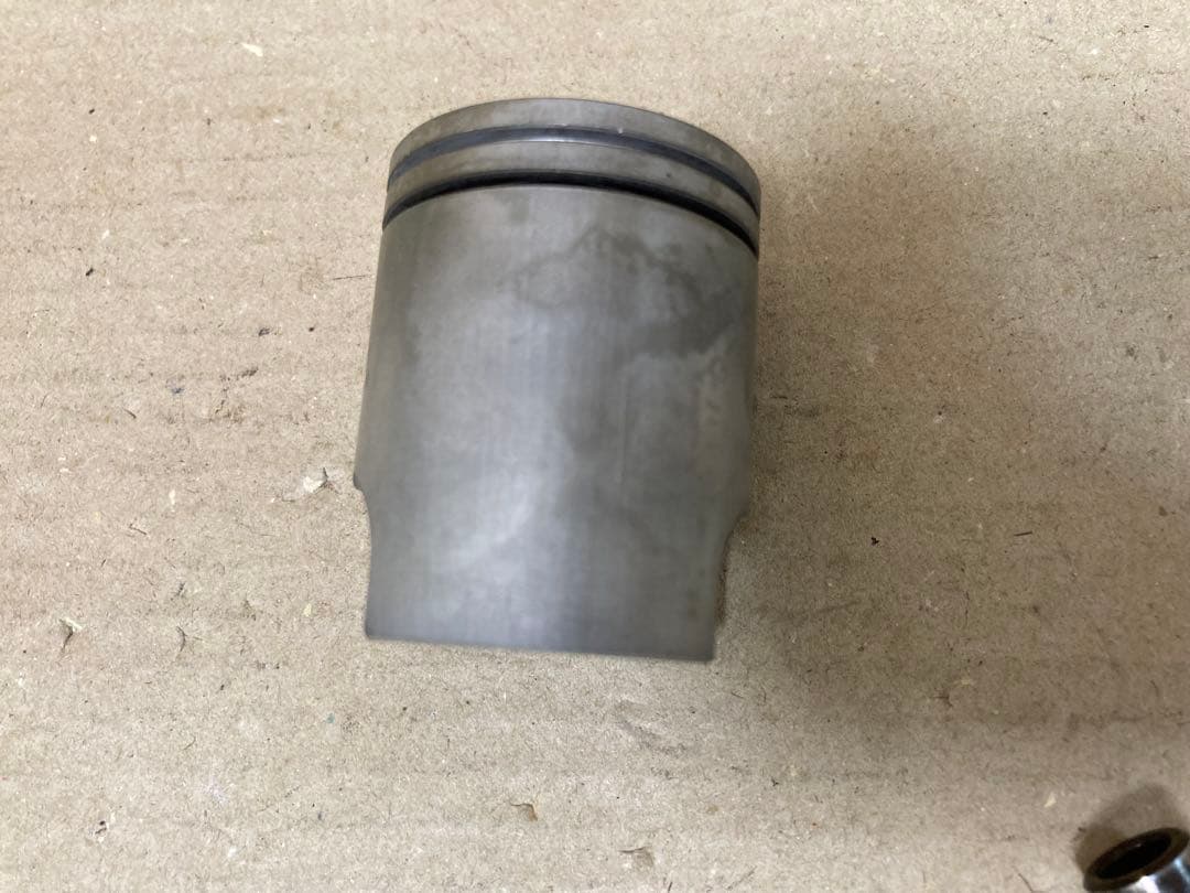 ピカチュウ様RZ50 TZR50R TZM50R 純正シリンダー ピストン