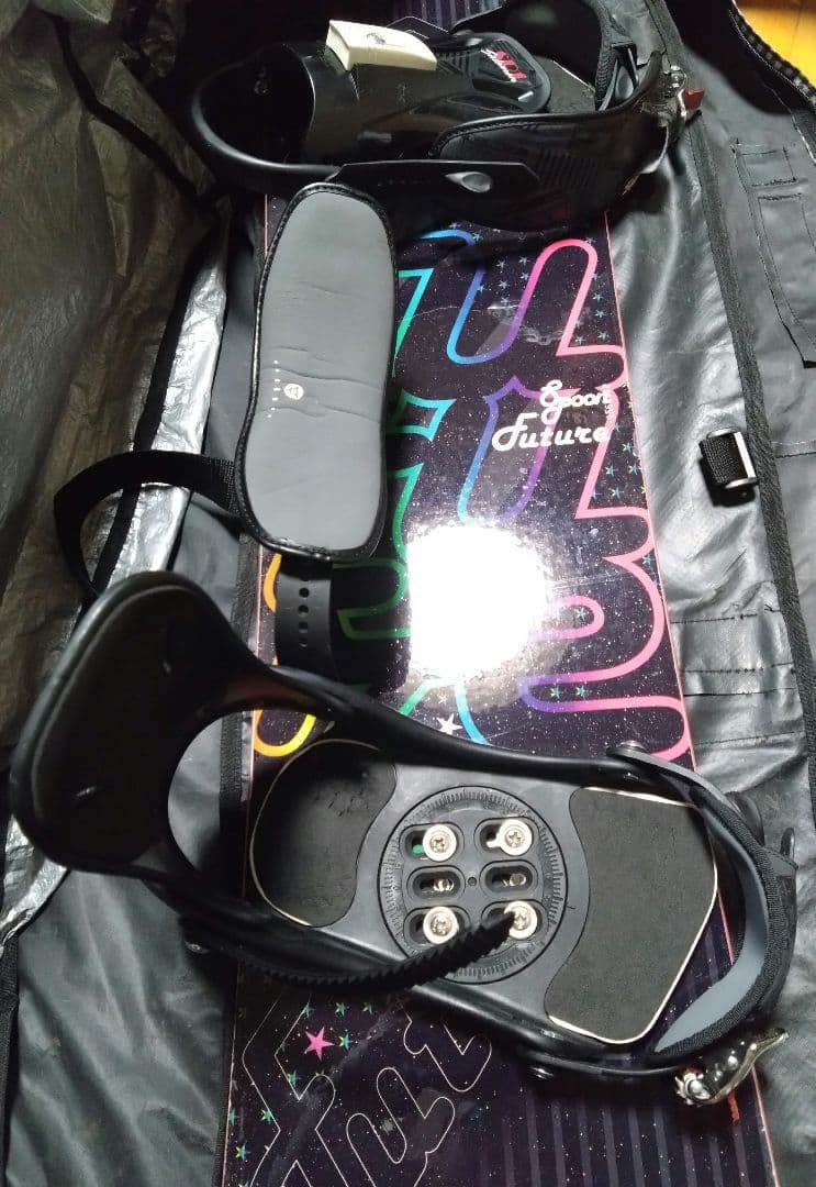 SPOON スプーン スノーボードとSALOMONサロモンビンディングセット