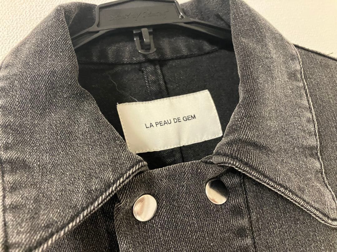 LA PEAU DE GEM /ブラックデニムカバーオール