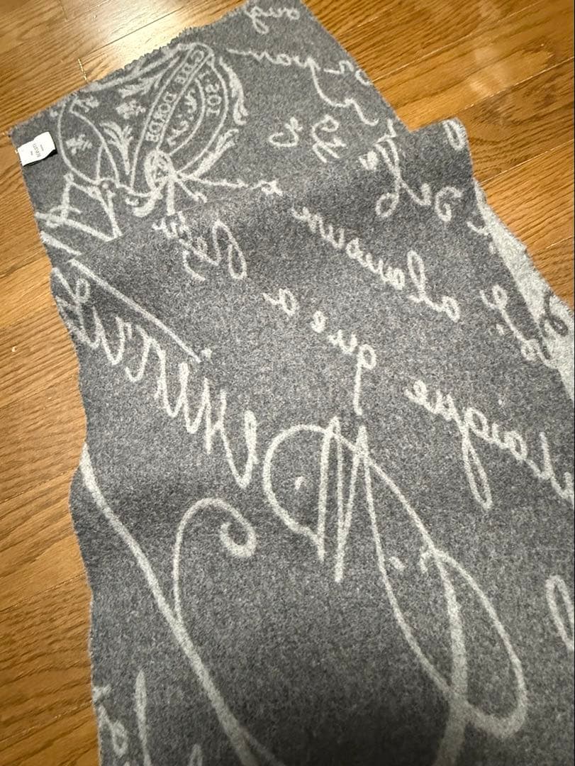 ベルルッティ Berluti マフラー スカーフ カリグラフィ クリス グレー