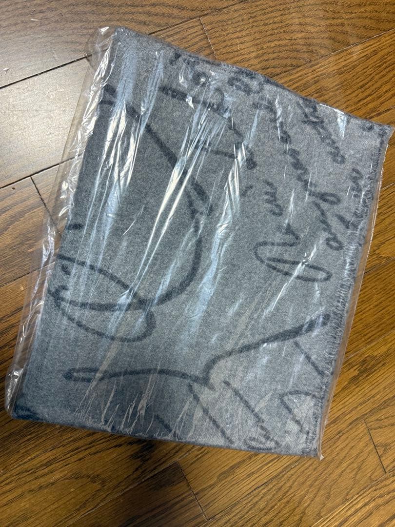 ベルルッティ Berluti マフラー スカーフ カリグラフィ クリス グレー