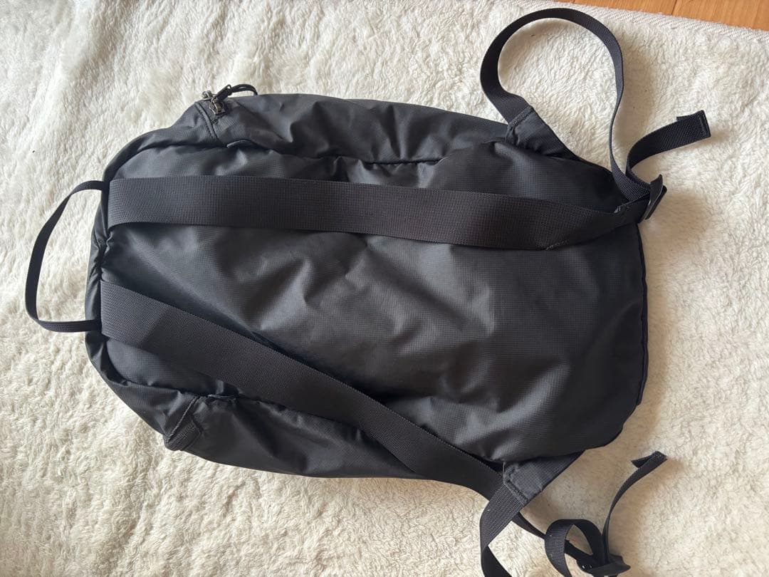 美品　アークテリクス　ヒリアド15