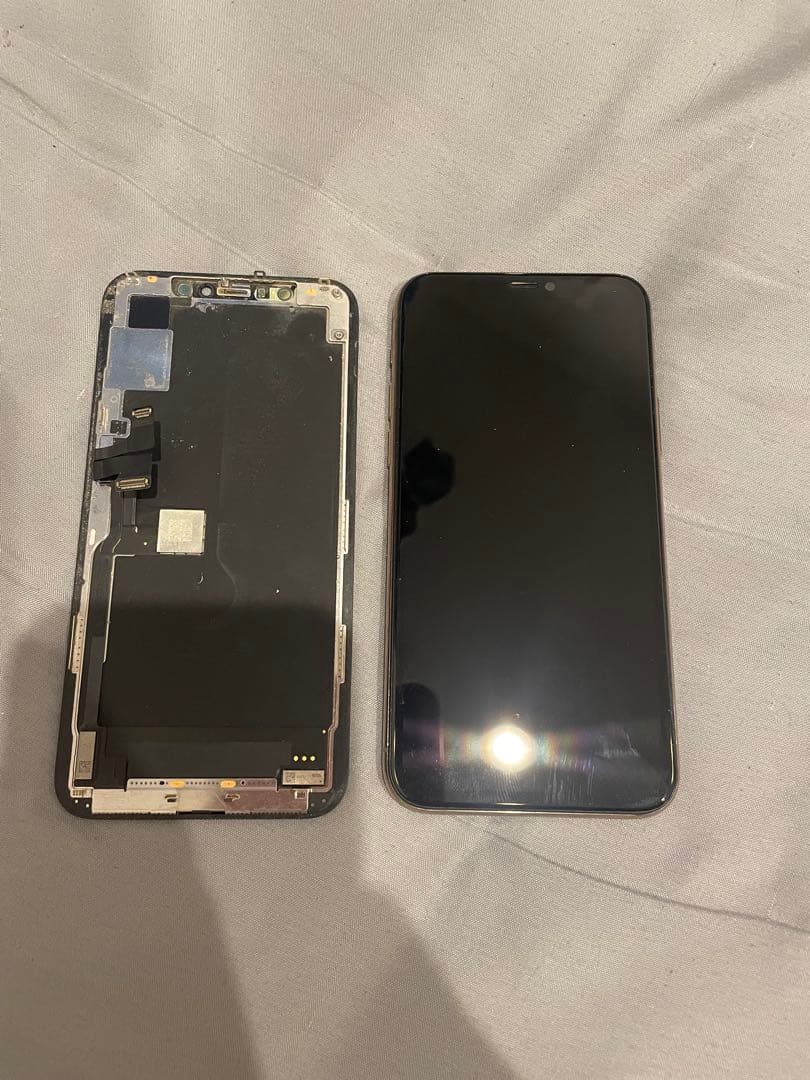 ジャンクiphone 11pro 64gb