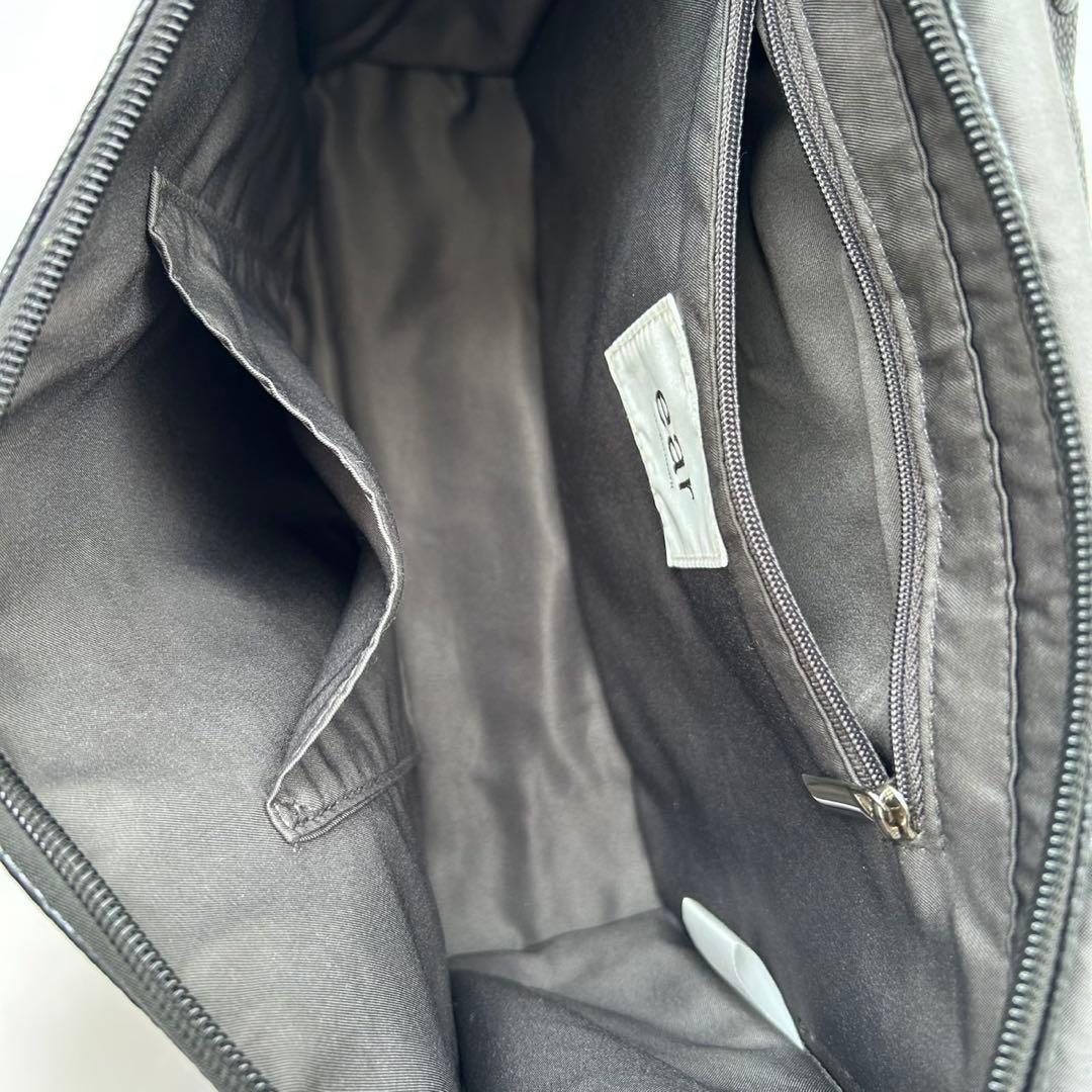 イアパピヨネ ワイドテープ ショルダーバッグスタッズ ブラック