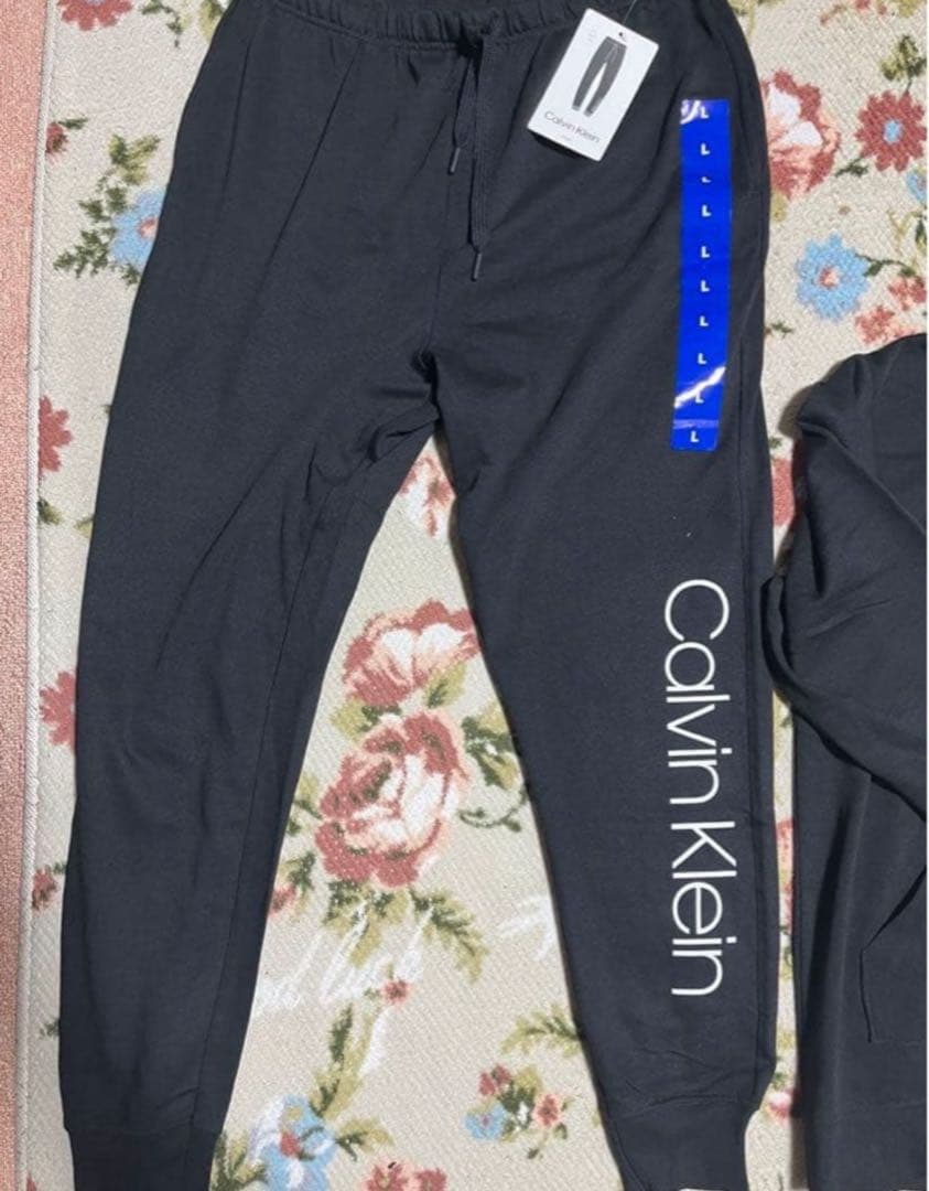   カルバンクラインセットアップ　パーカー　ジョガーパンツ