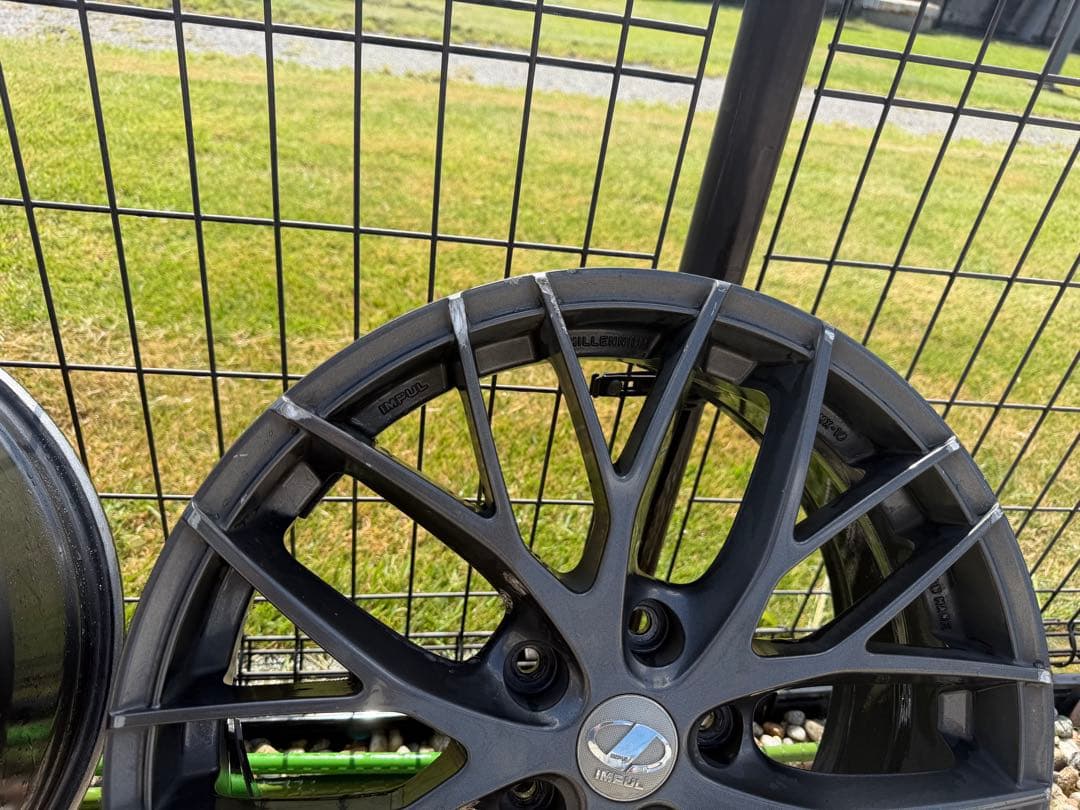 タイヤ・ホイール tria