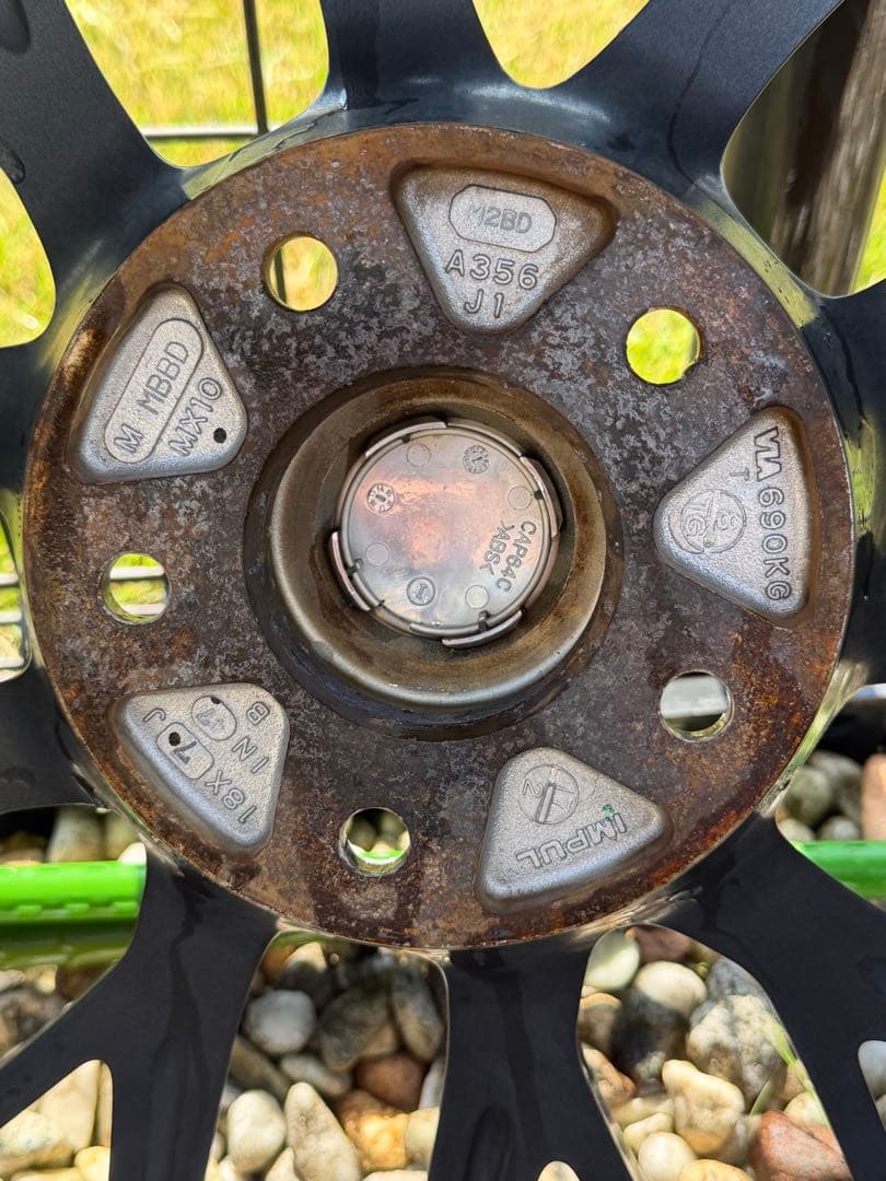 タイヤ・ホイール tria