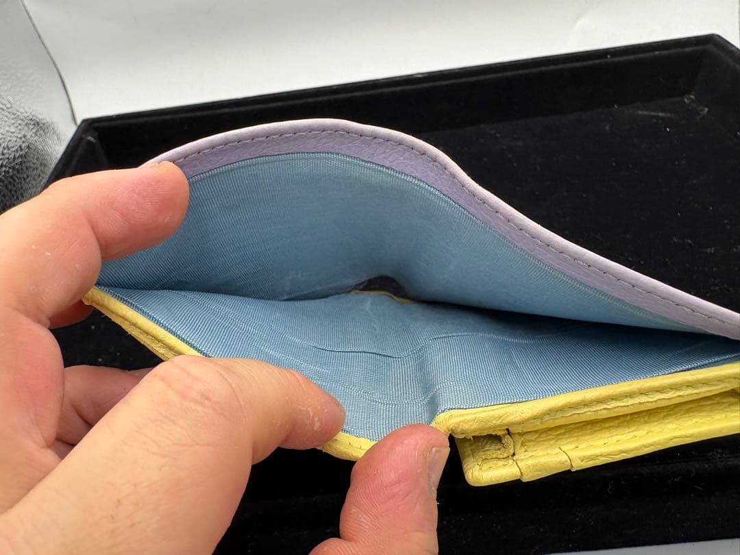 GUCCI オンライン限定 ダブルG カードケース ＆紙幣入れ付き