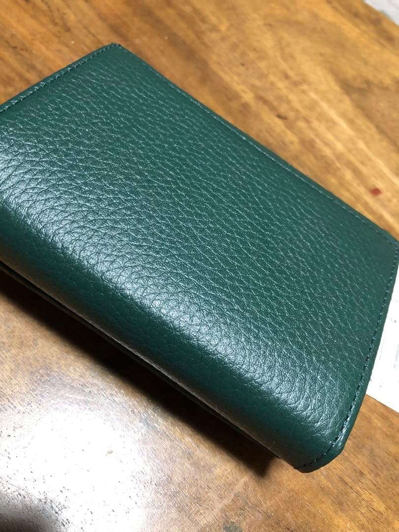 新品未使用ニナリッチ二つ折り財布