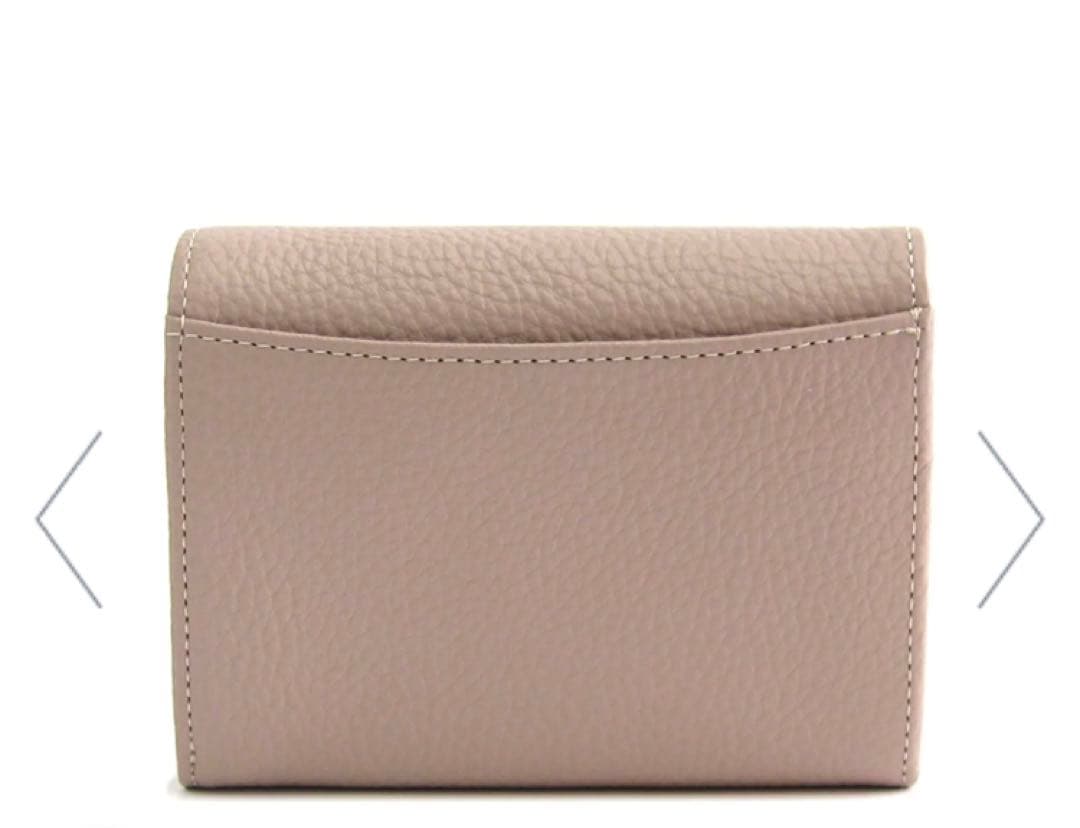 新品未使用ニナリッチ二つ折り財布